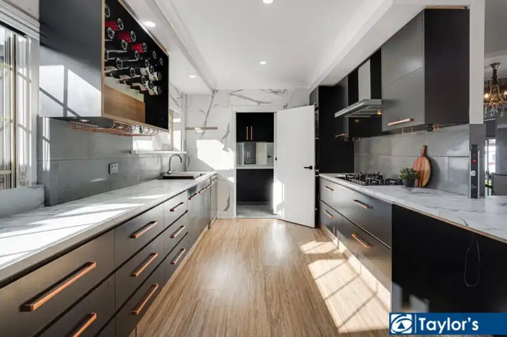 Salisbury East 4Zimmer A Beautifully Renovated Family Oasis