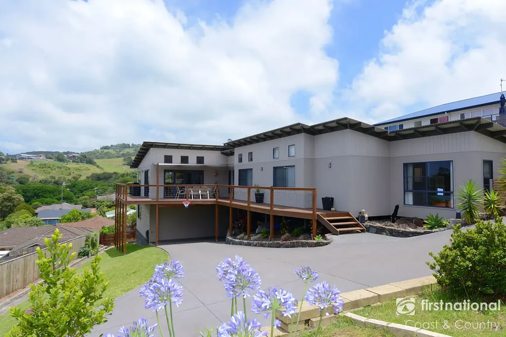 Kiama 4 Bedroom 22 Cooinda Place, Kiama