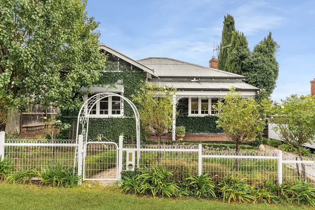 29 Wellington Street, Molong, NSW 2866