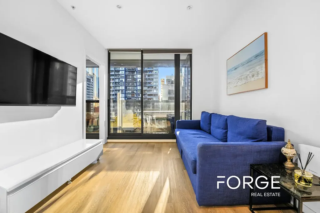 Melbourne 3ห้องนอน High-Yield CBD Investment | Spacious Upper West Side 3-Bedroom