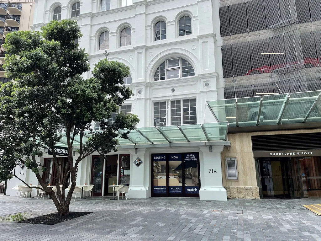 Auckland Central Modern Retail For Lease - Fort Street