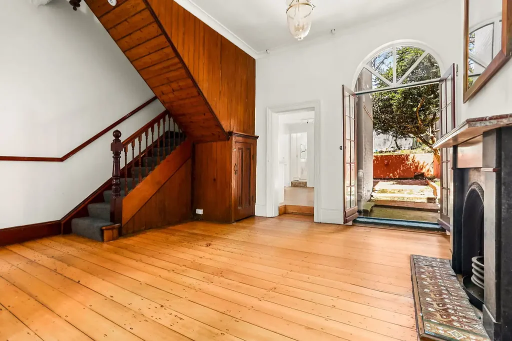 Just listed and available for lease! Home in the heart of Rozelle!