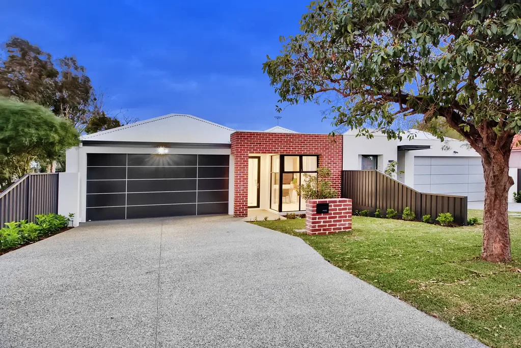 Bedford 3Moenga EXCEPTIONAL BRAND NEW HOME