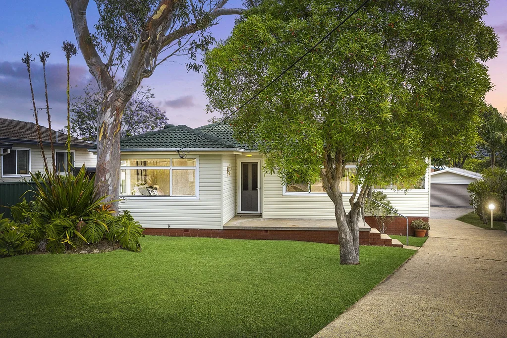 11 Diosma Place, Engadine, NSW 2233