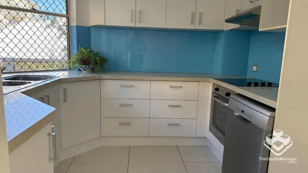 Spacious Apartment with Expansive Outdoor Living in the Heart of Kelvin Grove