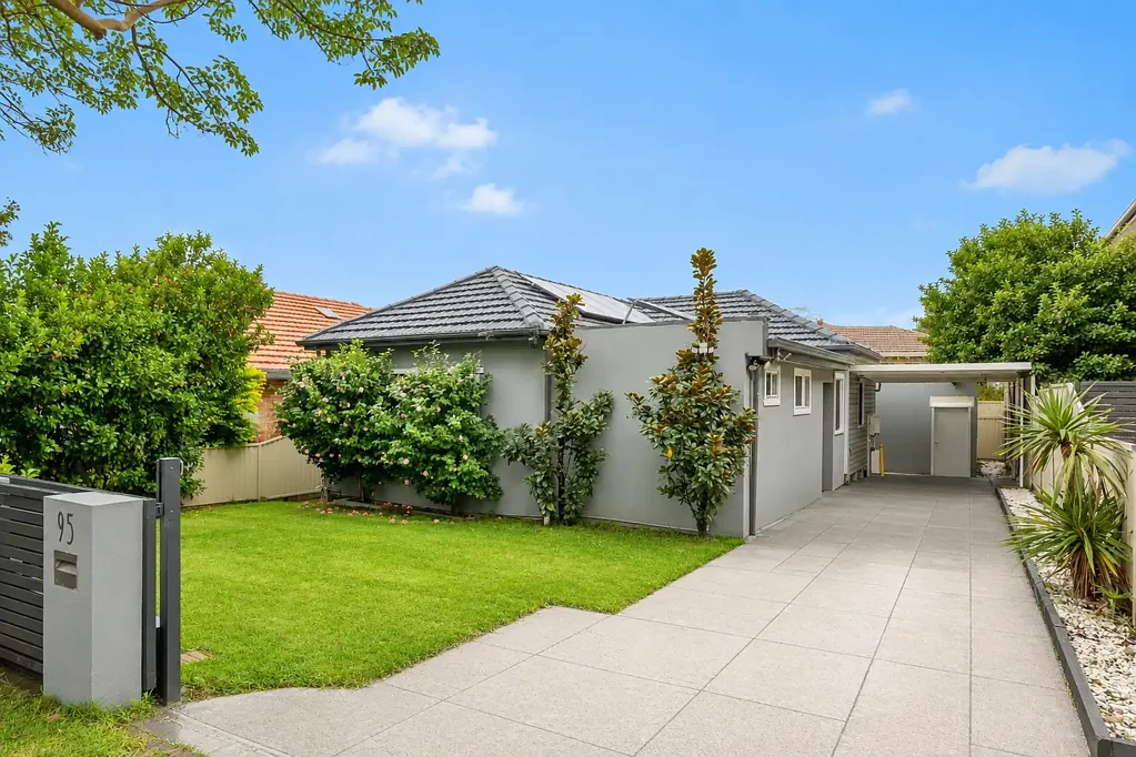Narwee 5 Slaapkamer Renovated Dual-Living Home Offering Lifestyle, Flexibility & Outstanding Value