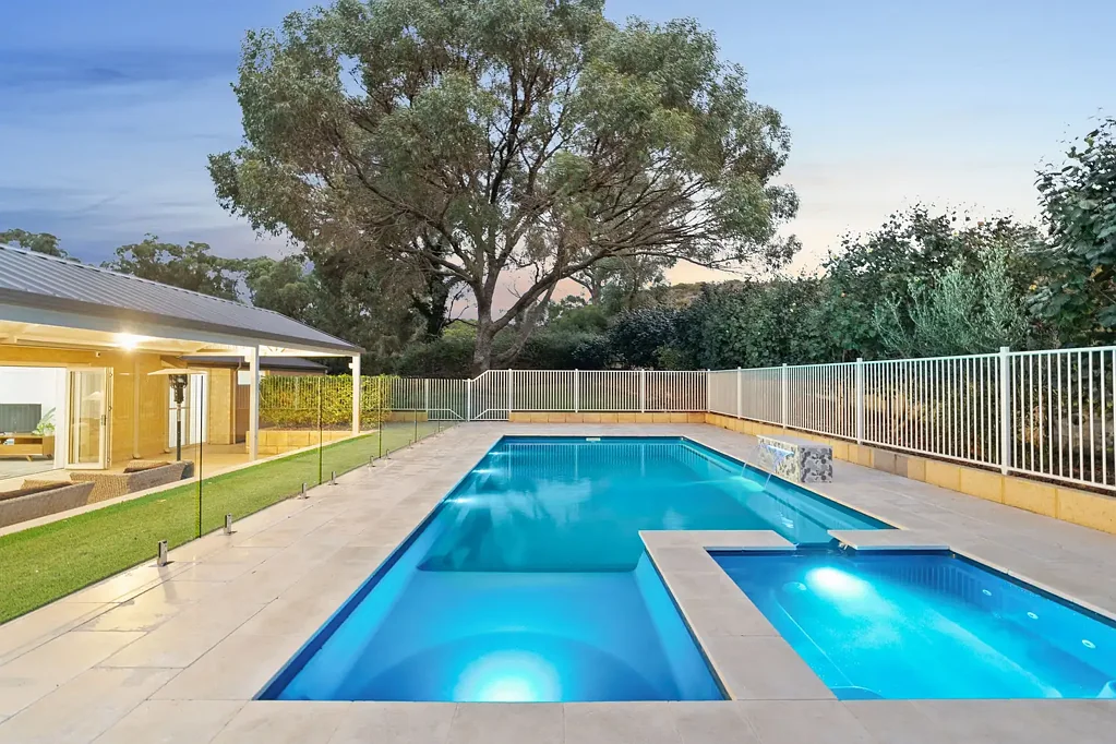 56 Peelfold Glen, Golden Bay, WA 6174