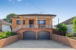 127 Belmore Road North, Riverwood