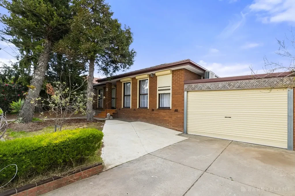 Dandenong North 3침실 FIRST HOME BUYERS – FAMILY LIVING NEVER LOOKED BETTER!