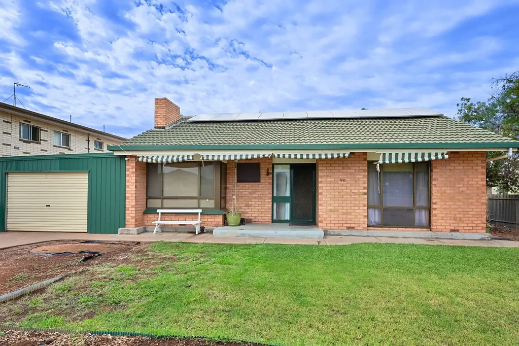 Whyalla Stuart 3ห้องนอน TENANTED PROPERTY OFFERING IMMEDIATE INCOME STREAM