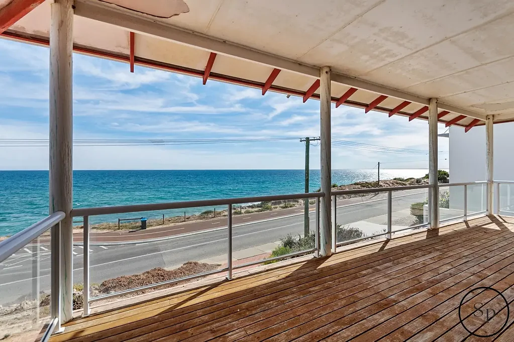 38 Halls Head Parade, Halls Head, WA 6210