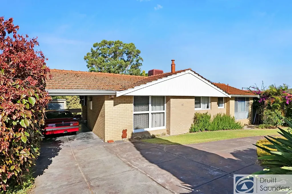 42 Castle Road, Woodlands, WA 6018