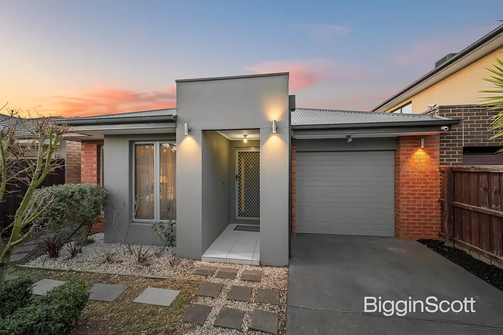 14 Dedina Walk, Dandenong, VIC 3175