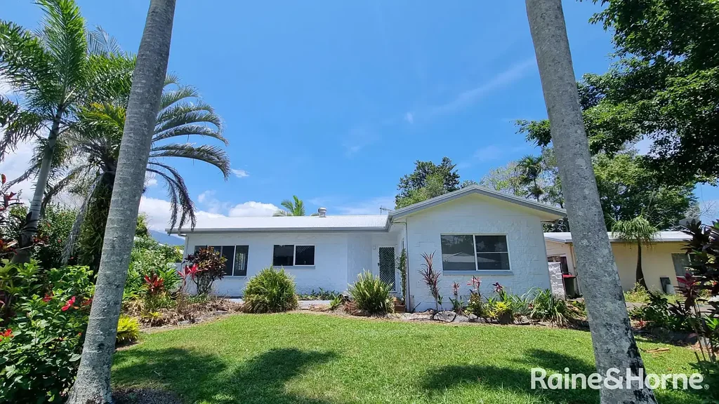25 Middlemiss Street, Mossman, QLD 4873