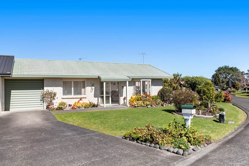 Waiuku 2房  Sunny & Spacious Retirement Living - Brick & T...