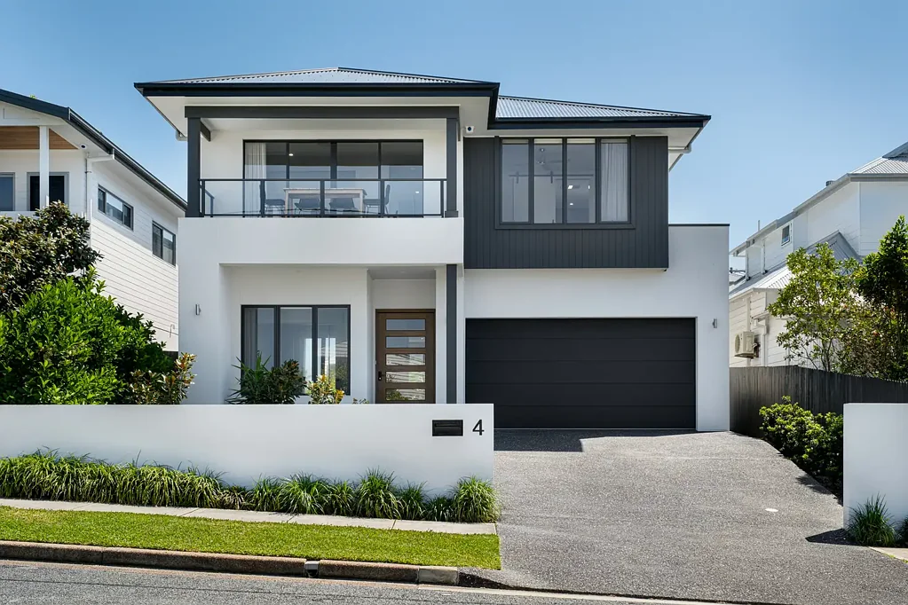 Merewether 5房  Merewether Lifestyle without the Upkeep in Spacious Family Haven