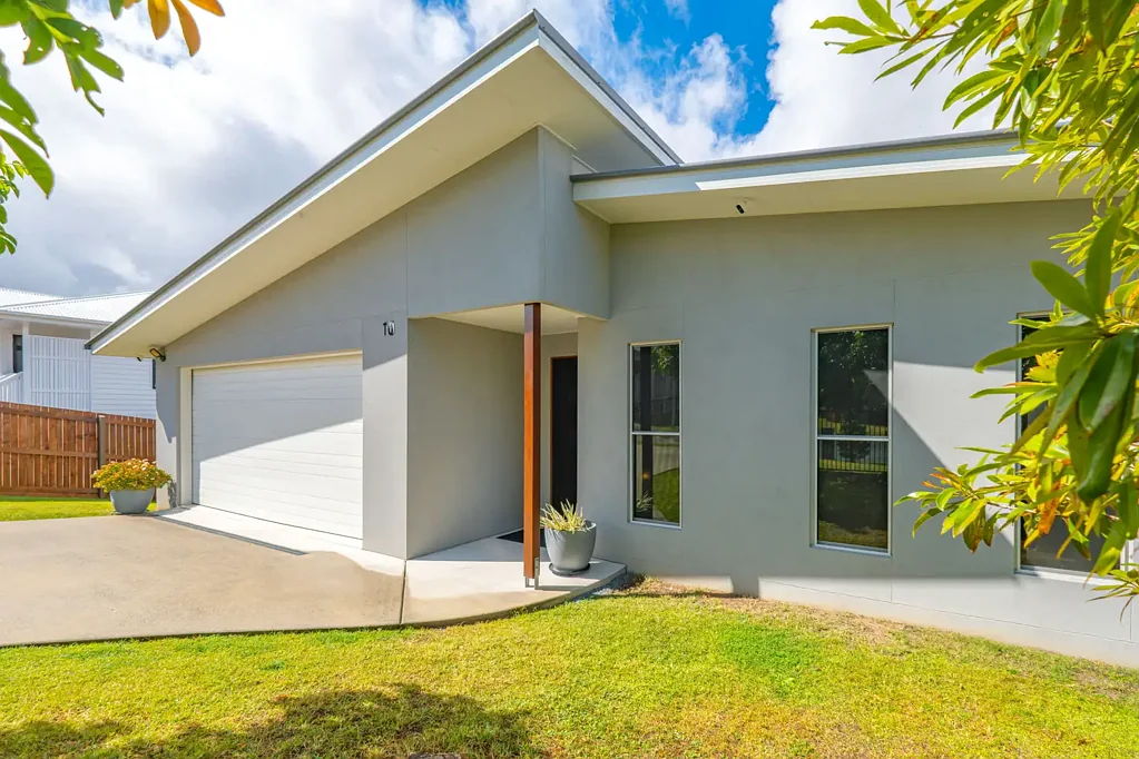 Southside 3 Slaapkamer Stylish, Spacious & Immaculately Presented