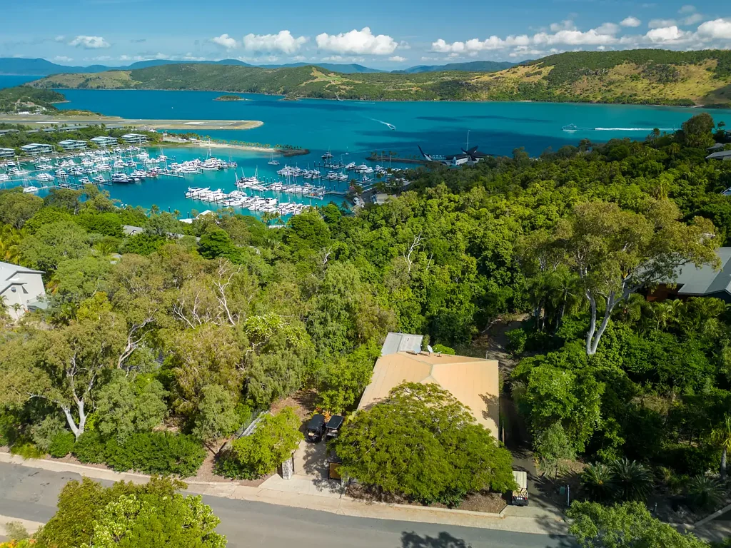 9 Great Northern Highway, Whitsundays, QLD 4803