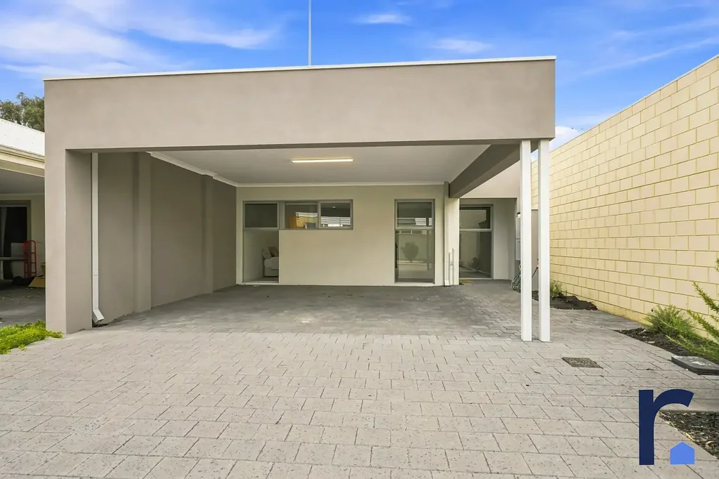 Ferndale 3房  Secure, Modern & Park-Facing Living