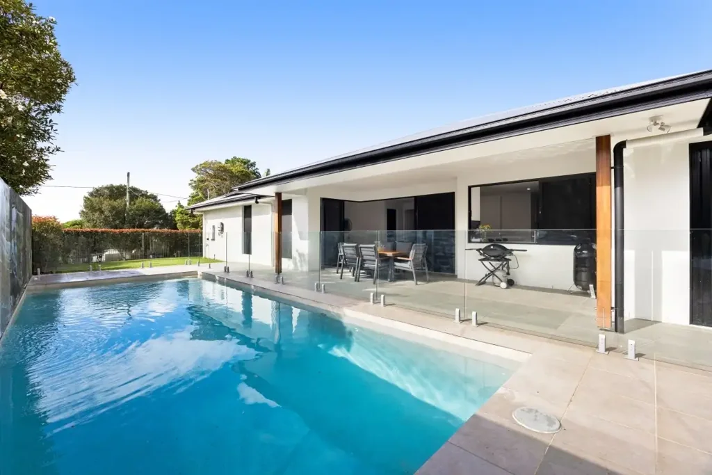 Buderim 5chambre All the ingredients for happy family living...