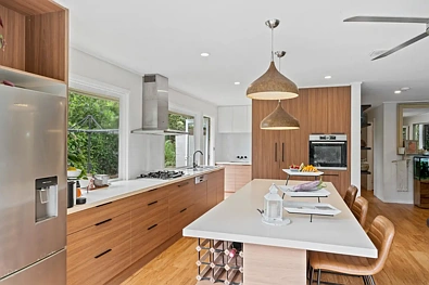 Smithfield 3Moenga RENOVATED PRIVATE RETREAT, CORNER BLOCK, LARGE POOL