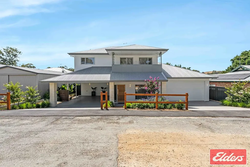 Williamstown 4ห้องนอน UNDER CONTRACT BY CHRISTOPHER HURST