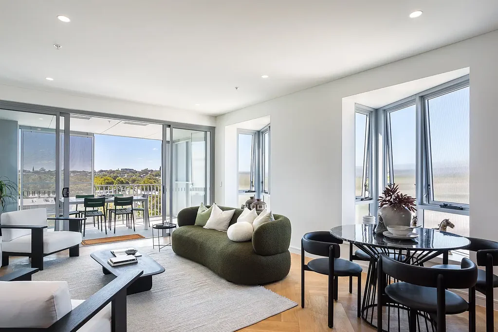 Alexandria 3Zimmer Brand new radiant 'Alex Collective' penthouse with quiet north-west placement & 147sqm on title