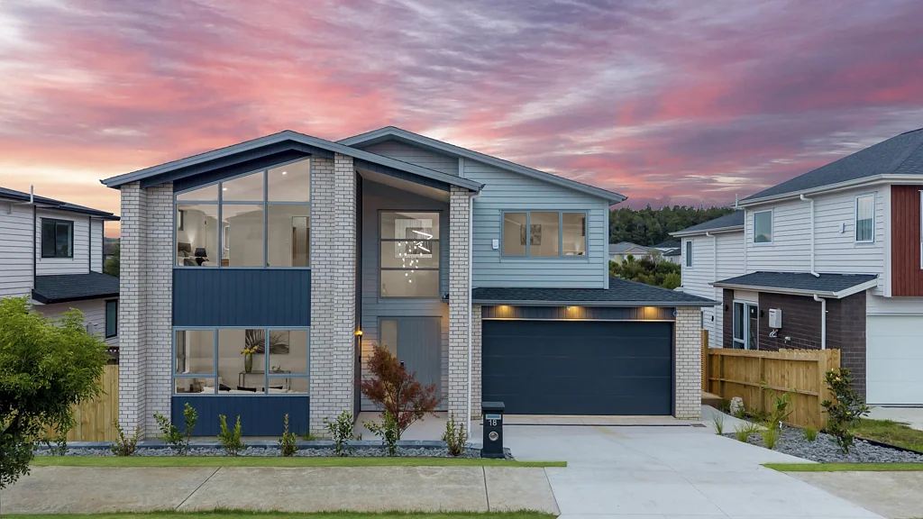 Flat Bush 8房  Brand New + 8 Bed + Reserve + 2 Granny Flats