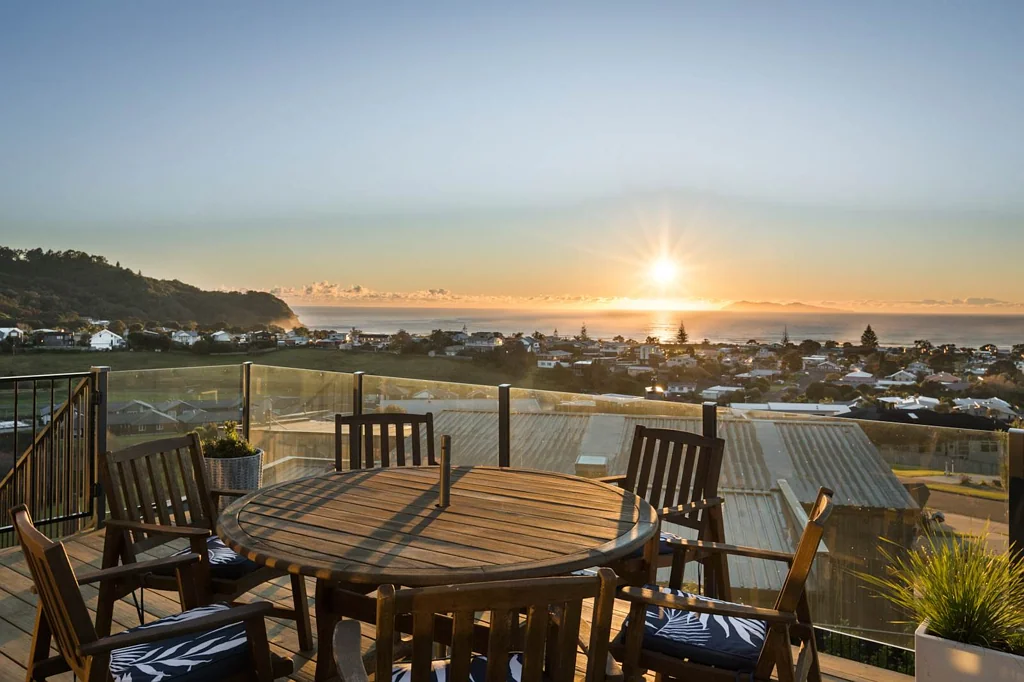Waihi Beach 4 Bedroom Living the Dream at Waihi Beach