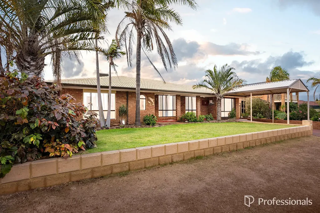 Sunset Beach 5 Bedroom Move in Ready with Space for Everyone