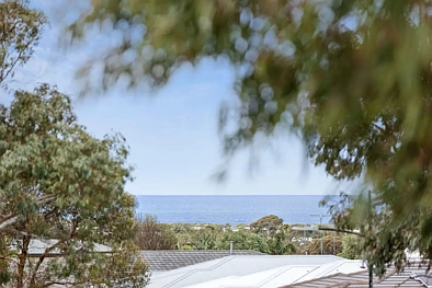 Torquay 5房  SPACIOUS COASTAL RETREAT IN A GREAT LOCATION