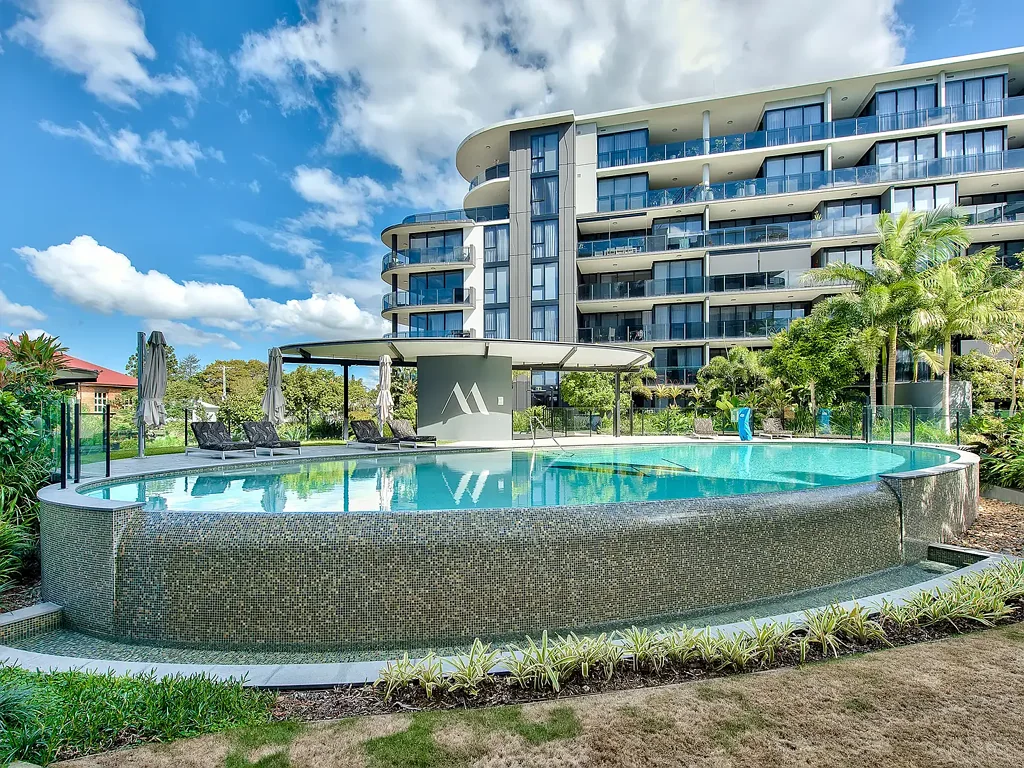West End 3 Slaapkamer Executive Living Above Montague Markets