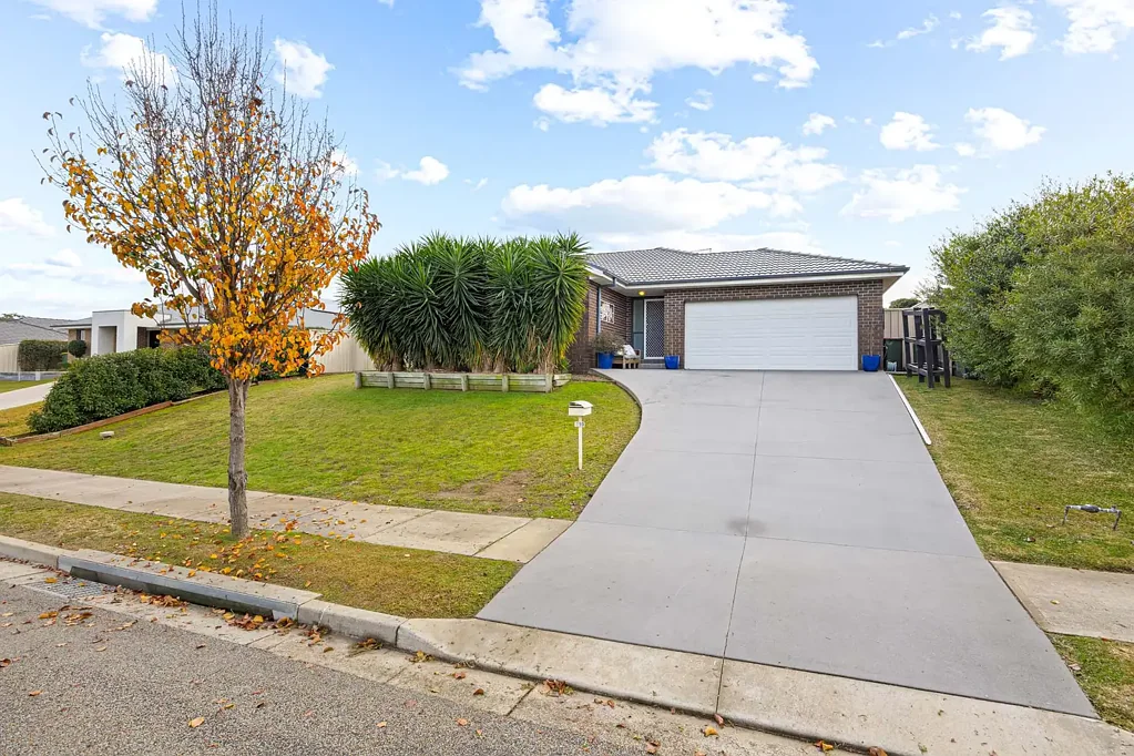 110 Perth Street, Aberdeen, NSW 2336