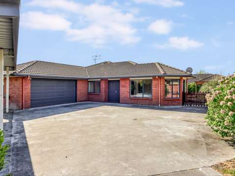 Rototuna 4房  Double Glazed Brick Home