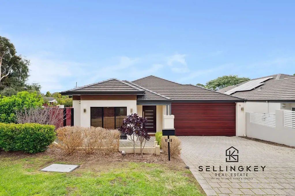 Kardinya 4房  SellingKey Presents 1A Ochiltree Way!
