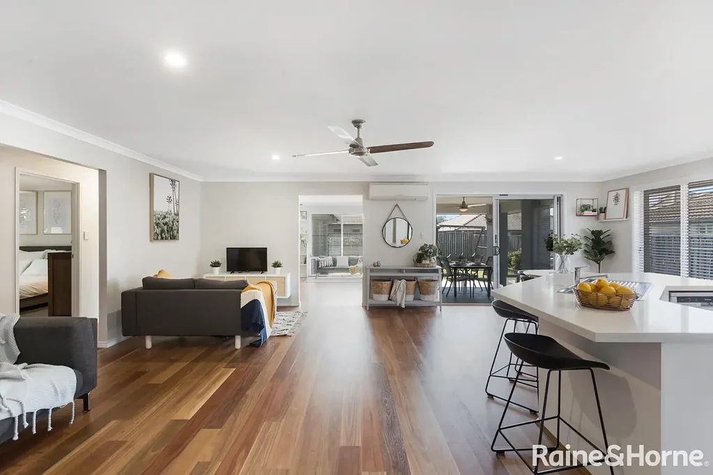 Eatons Hill 4غرفة نوم Expansive Family Living on Crossing Drive
