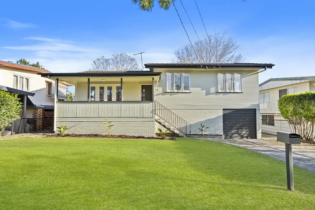 Acacia Ridge 3房 空间宽敞、独具特色且带超大后院的迷人chamferboard房屋 CHARMING CHAMFERBOARD HOME WITH SPACE, CHARACTER & A HUGE BACKYARD