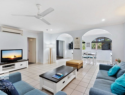 8/81-85 Cedar Road, Palm Cove, Cairns, 2 कमरे, 2 बाथरूम, Apartment