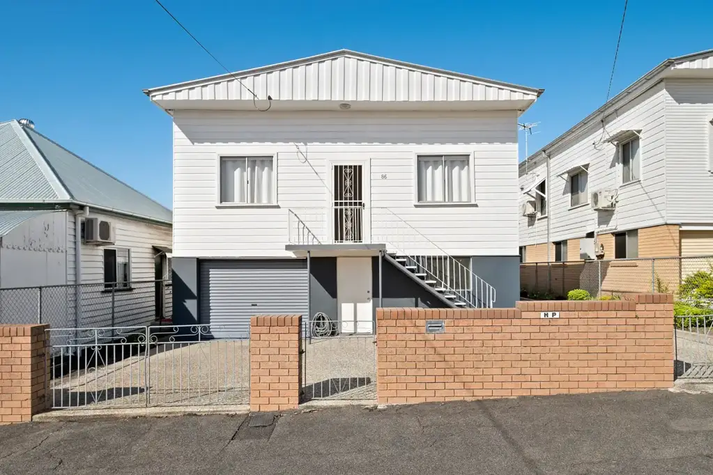 Large Family Home With Ample Storage Space In Prime New Farm