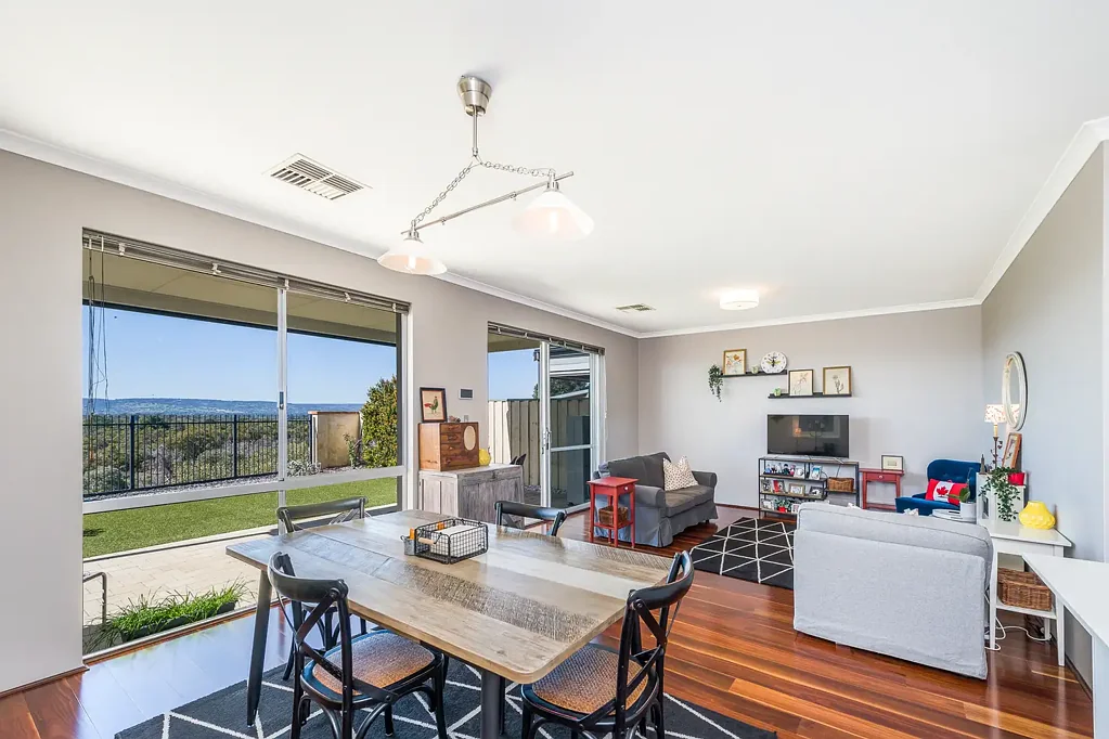 Ellenbrook 3ਬੈੱਡਰੂਮ IMMACULATE HOME WITH BREATHTAKING REAR HILL VIEWS!
HOME OPEN SAT 6TH SEPT 11.00 - 11.30AM