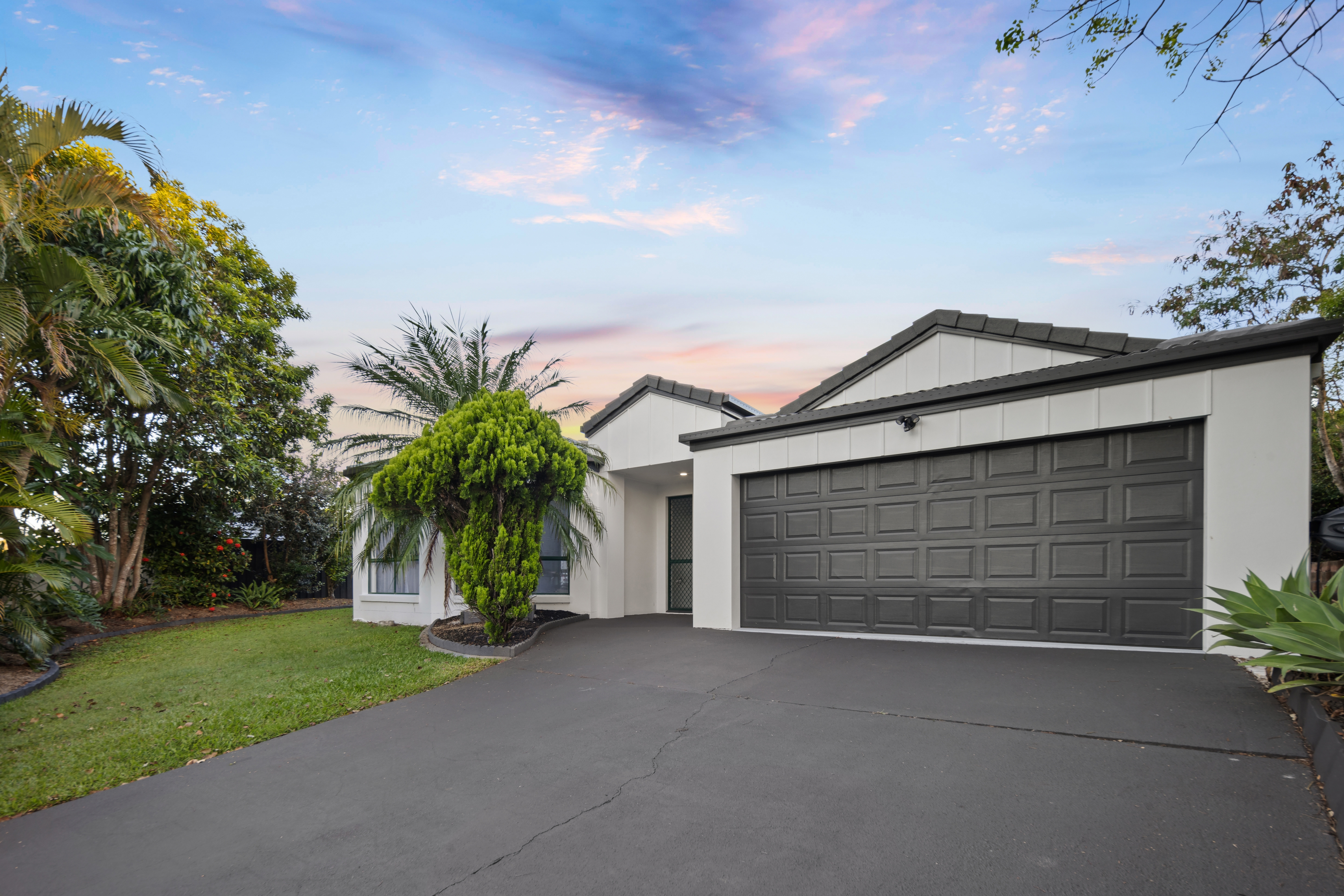 6 TRENTHAM CT, PARKWOOD QLD 4214, 0房, 0浴, House