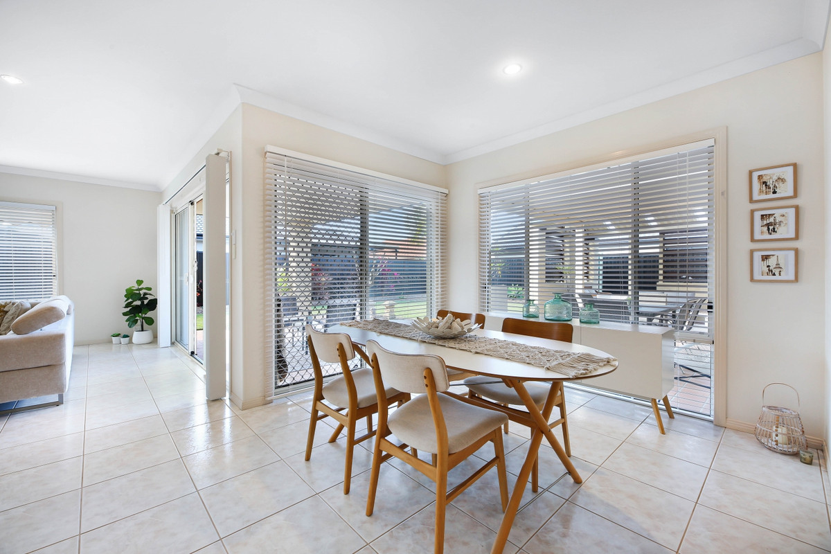 38 SHOALWATER CT, BURLEIGH WATERS QLD 4220, 0 غرف, 0 حمامات, House