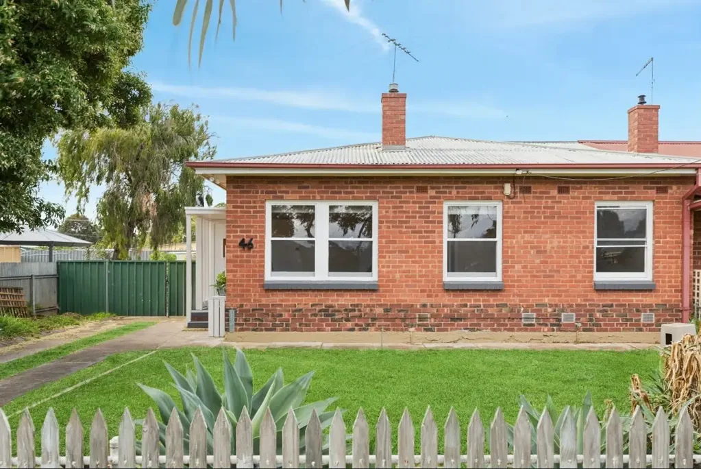 Freshly Updated, Bright & Spacious 3 Bedroom Maisonette - A Great Rental Home