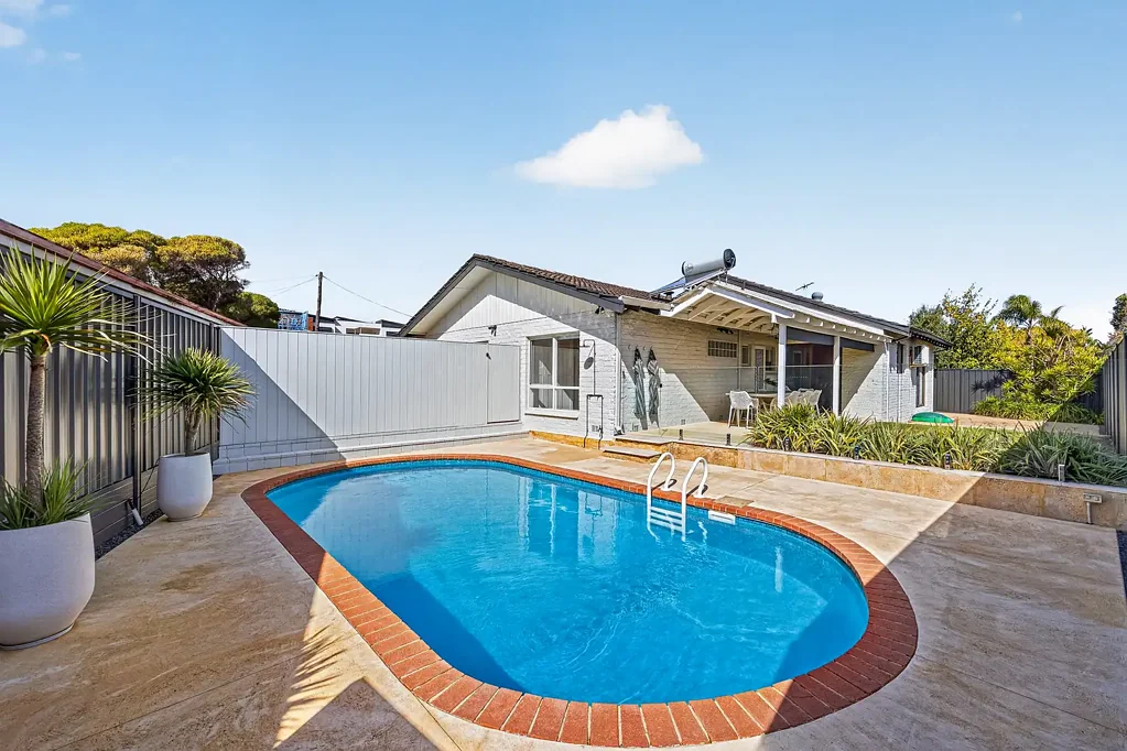 Hillarys 4 Bedroom Easy Coastal Living with Space to Entertain