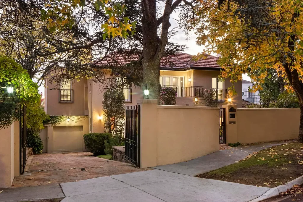 11 Montalto Avenue, Toorak, VIC 3142