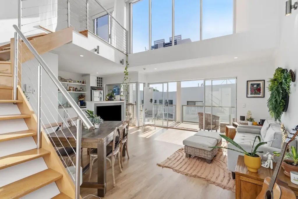 Coastal Lifestyle in the Heart of Tugun Village