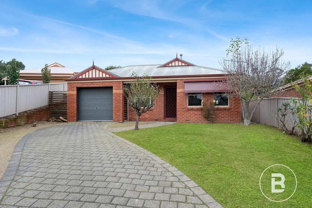 Well Appointed Updated Home in Quiet Court Location