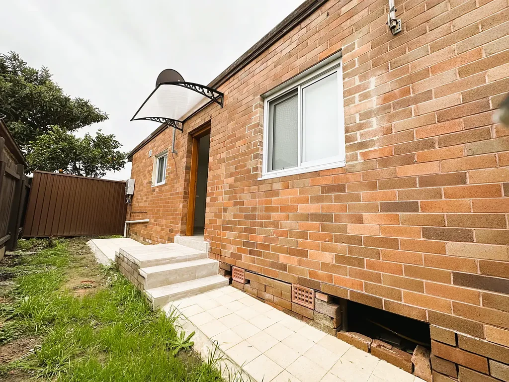 Modern Studio-Style Granny Flat in Prime Location -
