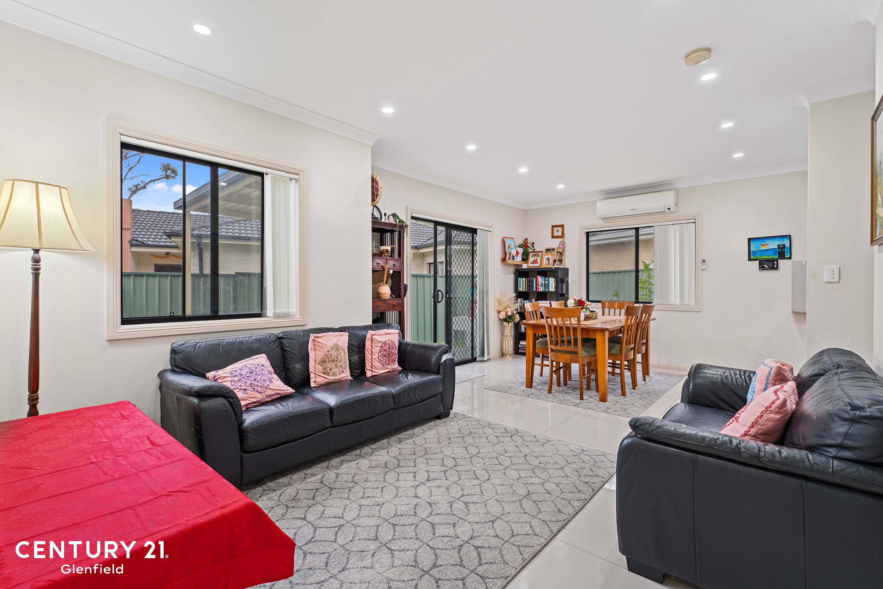 UNIT 5 56 THIRD AV, MACQUARIE FIELDS NSW 2564, 0房, 0浴, Townhouse