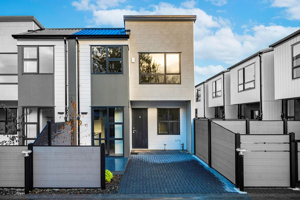Pakuranga Heights 3બેડરૂમ Brand New & Affordable – Move In Today!